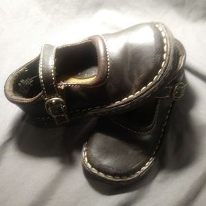 2 pairs of used girl shoes, good used condition.